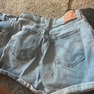 levi shorts